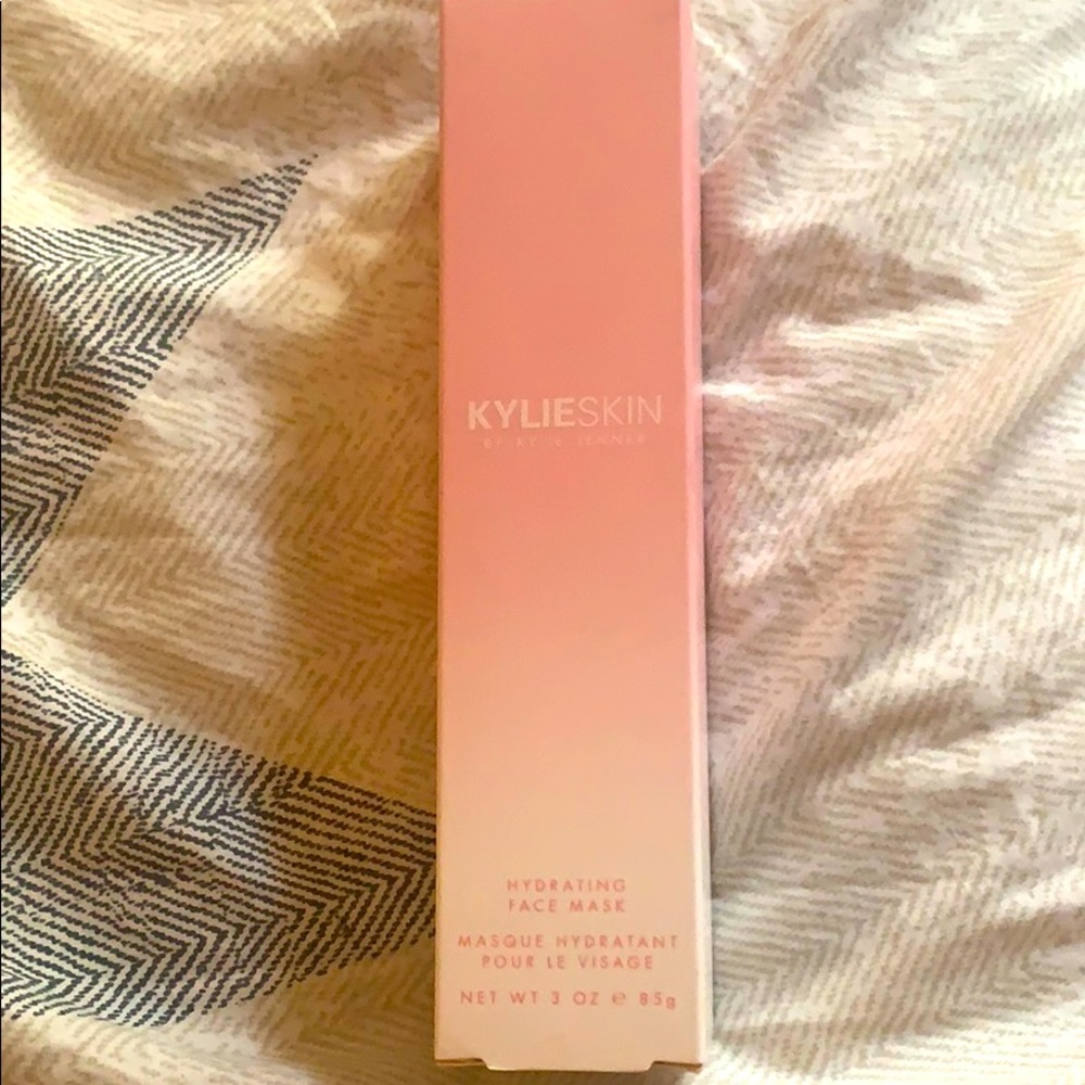 Kylie Jenner hydrating face mask